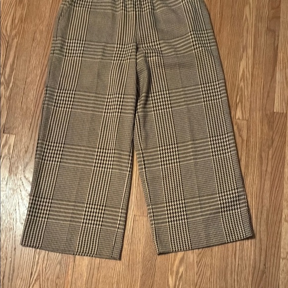 Renuar Beige and Black Checkered Wide Leg Pants - Picture 6 of 14